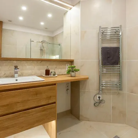 Apartment Exclusive Dohany With Balcony Next To The New York Cafe Budapest