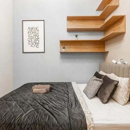 Apartment Exclusive Dohany With Balcony Next To The New York Cafe *
