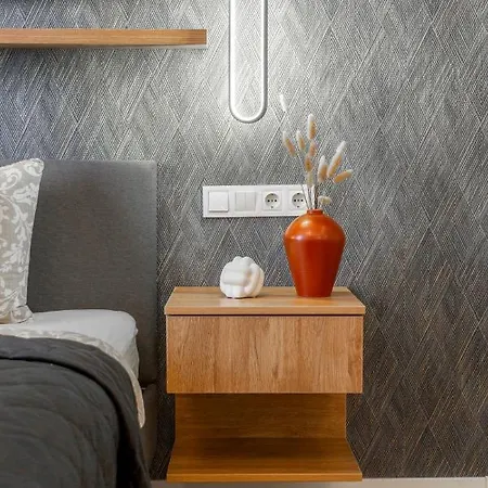 Exclusive Dohany With Balcony Next To The New York Cafe Apartment *