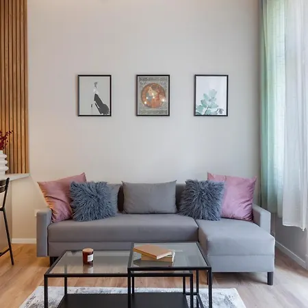Apartment Exclusive Dohany With Balcony Next To The New York Cafe *