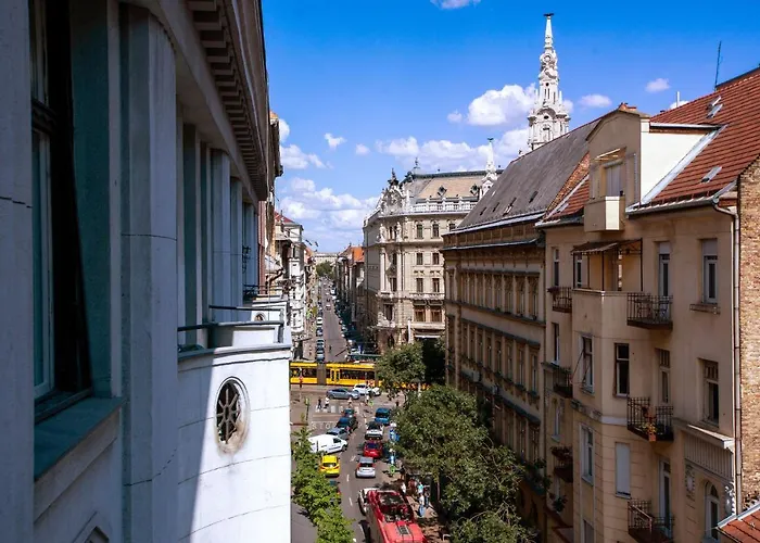 Exclusive Dohany With Balcony Next To The New York Cafe Apartament *