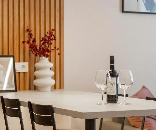 Apartament Exclusive Dohany With Balcony Next To The New York Cafe